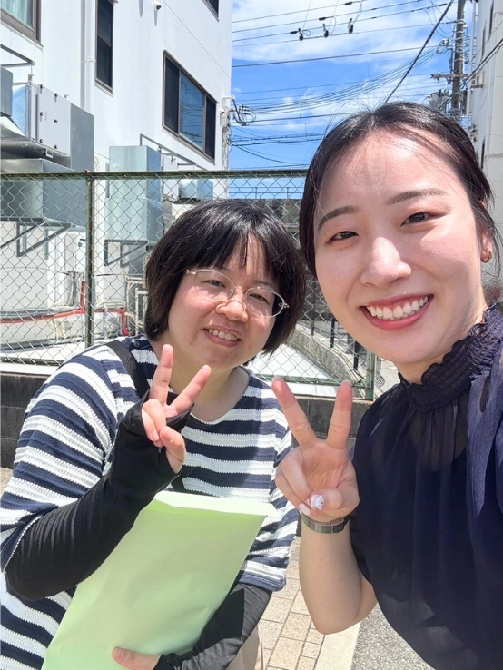 女性スタッフと女性のお客様